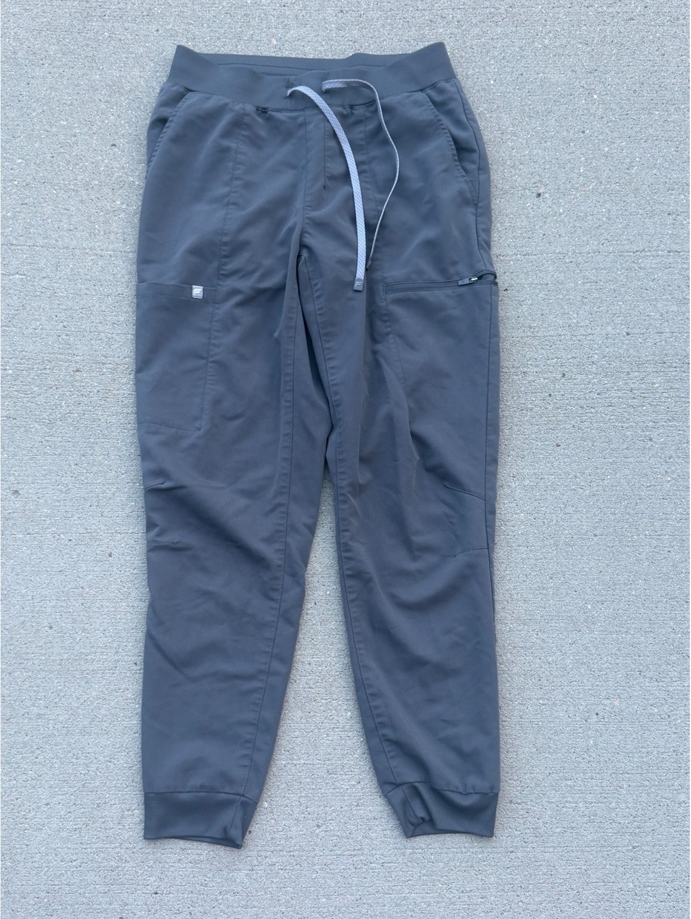 Fabletics Performance Jogger scrub Pants in Dark Gray, Size M